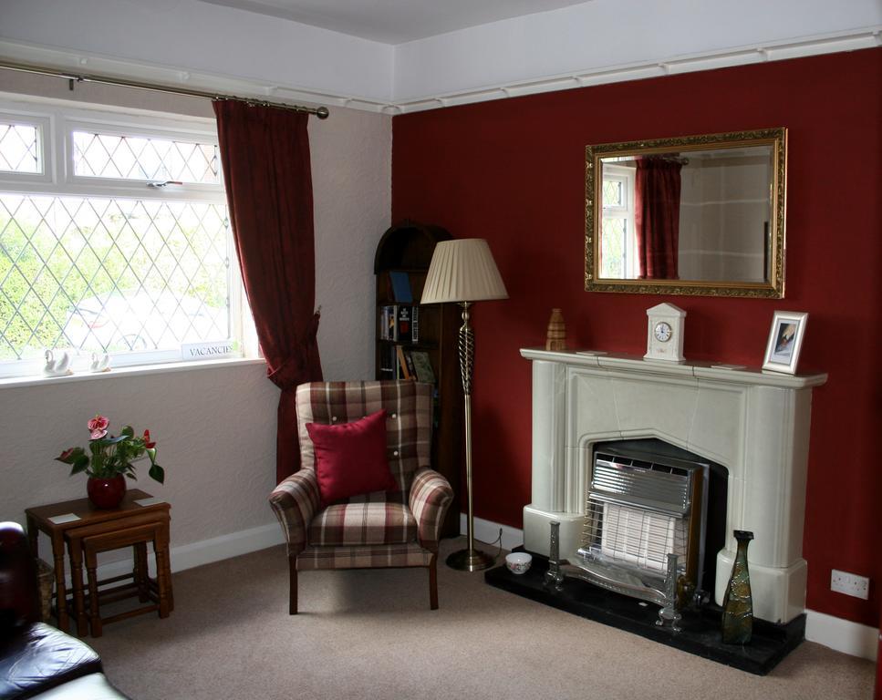 Mere Cottage B & B Alsager Luaran gambar