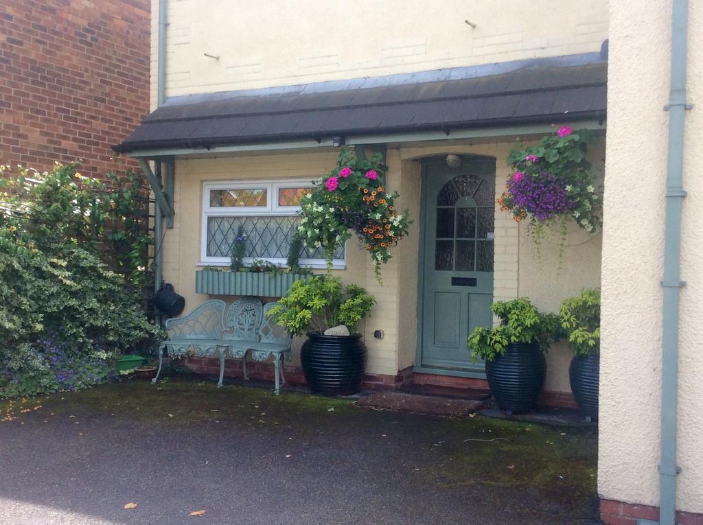 Mere Cottage B & B Alsager Luaran gambar